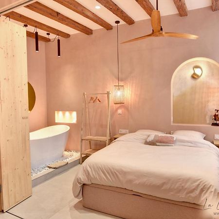 La Loge Du Reveur - Spa - Vieux-Lyon Luaran gambar