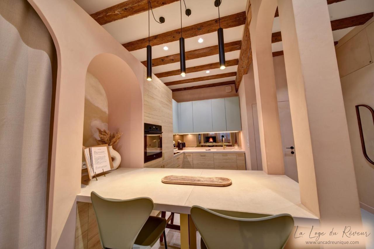La Loge Du Reveur - Spa - Vieux-Lyon Luaran gambar