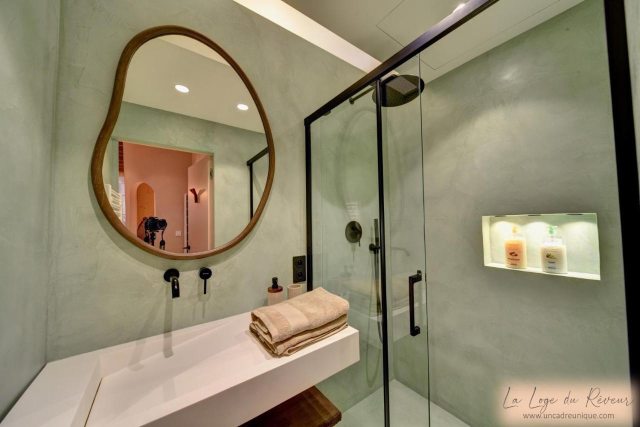 La Loge Du Reveur - Spa - Vieux-Lyon Luaran gambar